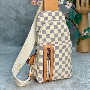 Louis Vuitton - Askılı Çanta - Krem