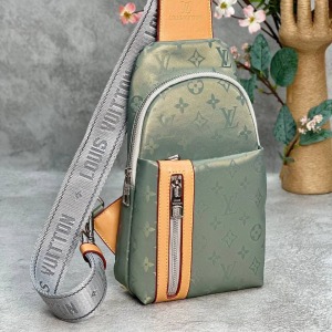 Louis Vuitton - Askılı Çanta - Yeşil