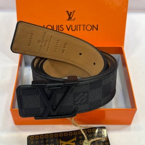Louis Vuitton - Kemer  44 - 110