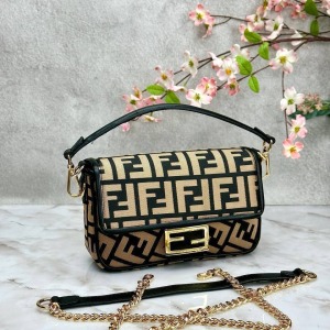 Fendi - Baguette Küçük Boy - Krem