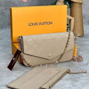 Louis Vuitton - Felicie Pochette - Krem