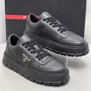 Prada - Erkek Ayakkabı - Siyah