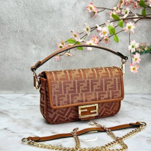 Fendi - Baguette Küçük Boy - Kahverengi