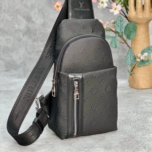 Louis Vuitton - Askılı Çanta - Siyah