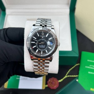 Rolex Sky Dweller 