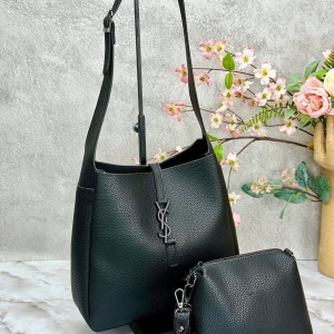 Yves Saint Laurent - LE 5 À 7 Soft Small - Siyah