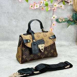 Louis Vuitton - Georges Küçük Boy - Kahverengi 