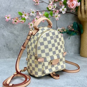 Louis Vuitton - Palm Springs Mini - Krem