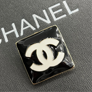 Chanel - Broş
