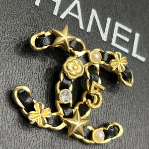 Chanel - Broş