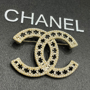 Chanel - Broş