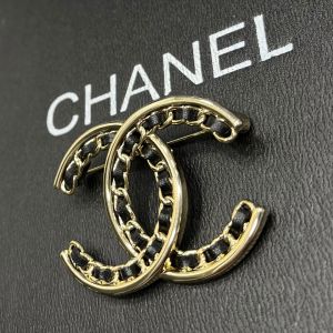 Chanel - Broş
