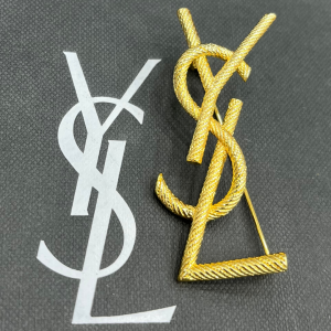 Yves Saint Laurent - Broş