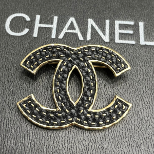 Chanel - Broş