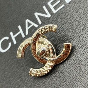 Chanel - Broş