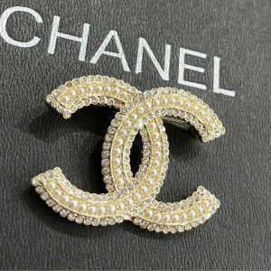 Chanel - Broş