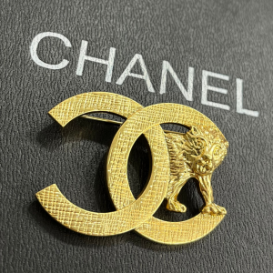 Chanel - Broş