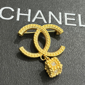 Chanel - Broş