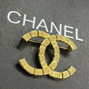 Chanel - Broş