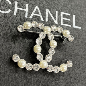 Chanel - Broş
