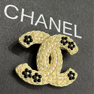 Chanel - Broş